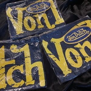 Von dutch wallet / zip up bag